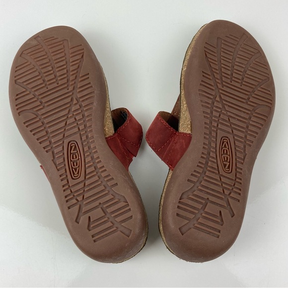 Keen Women’s Dauntless Red Leather Thong Flip Flop Sandals Size 5.0 - Picture 5 of 7